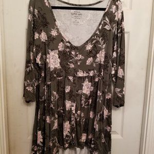 Torrid scoop neck empire waist top